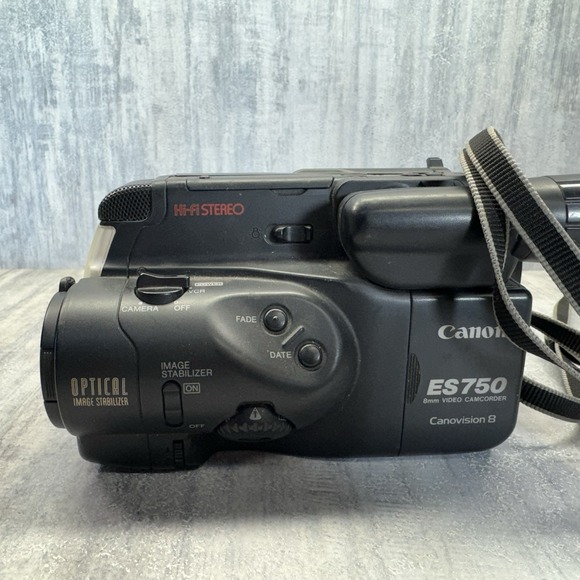 Canon ES750 8mm Video8 Camcorder Camera Video Transfer No Battery Untested As Is - Picture 3 of 8